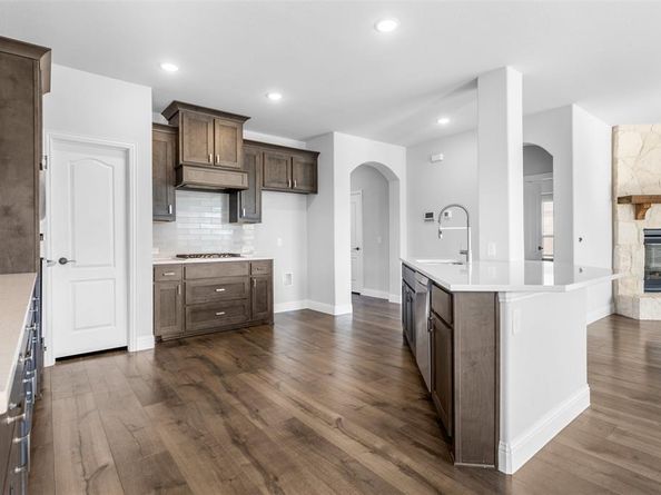 1156  Richard Pittmon Lane , DeSoto Texas 75115