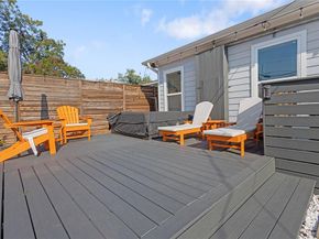 2534  Gladstone Drive , Dallas Texas 75211