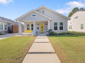 2534  Gladstone Drive , Dallas Texas 75211