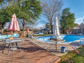 305  Cedar Creek Court , Fort Worth Texas 76103