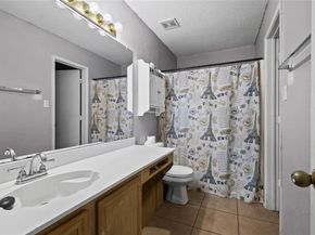 2831  Saint Johns Avenue , Lancaster Texas 75146