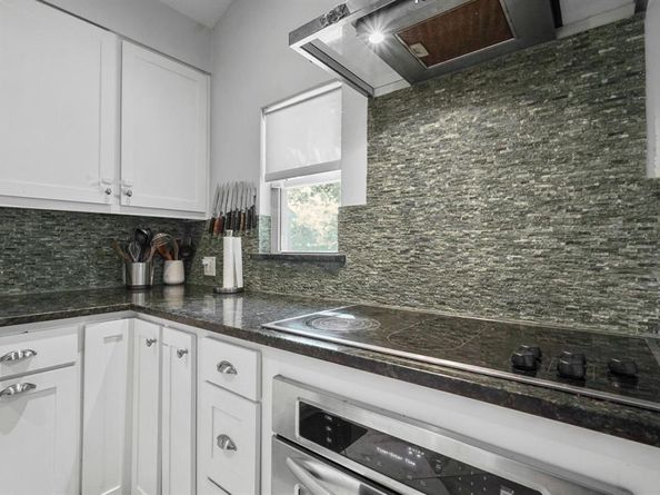 4319  Cabell Drive , Dallas Texas 75204
