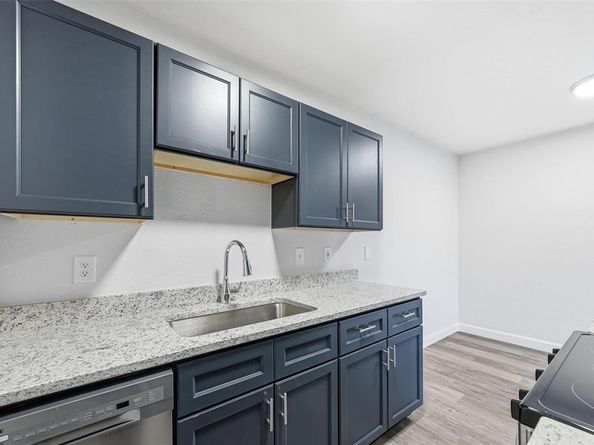 4859  Cedar Springs Road  136, Dallas Texas 75219