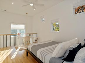 3510  Edgewater Street , Dallas Texas 75205