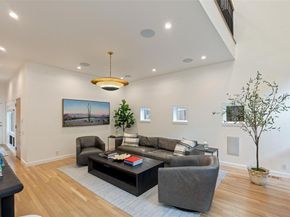 3510  Edgewater Street , Dallas Texas 75205