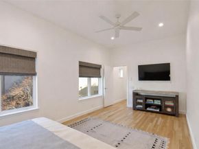 3510  Edgewater Street , Dallas Texas 75205