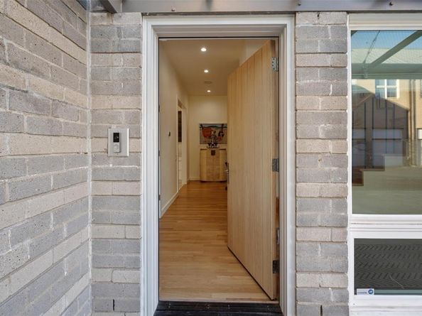 3510  Edgewater Street , Dallas Texas 75205