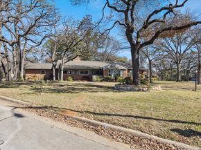 6001  Jacqueline Road , Fort Worth Texas 76112