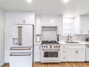 5837  Clendenin Avenue , Dallas Texas 75228