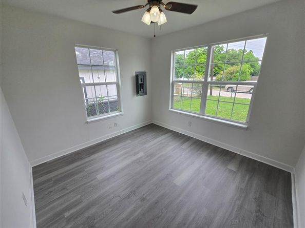 5010  Sunshine Drive , Fort Worth Texas 76105