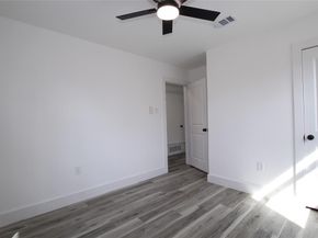 1525  Murray Drive , Garland Texas 75042