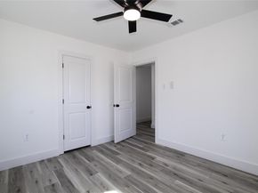 1525  Murray Drive , Garland Texas 75042