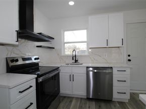 1525  Murray Drive , Garland Texas 75042