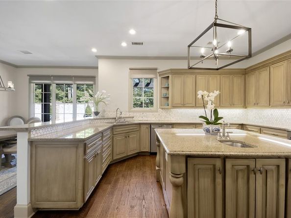 6615  Meadow Road , Dallas Texas 75230