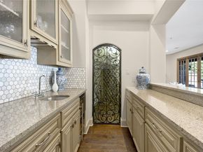 6615  Meadow Road , Dallas Texas 75230