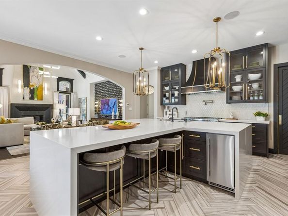 6813  David Lane , Colleyville Texas 76034