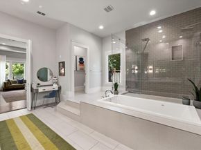 5628  Lindenshire Lane , Dallas Texas 75230