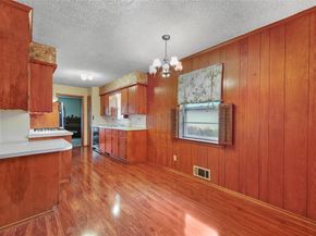 2102  Lansdowne Drive , Garland Texas 75040