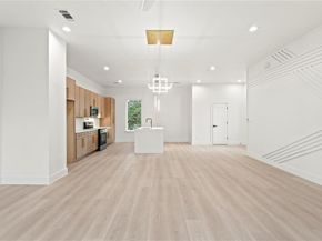 1902  Homeland Street , Dallas Texas 75212