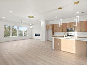 1902  Homeland Street , Dallas Texas 75212