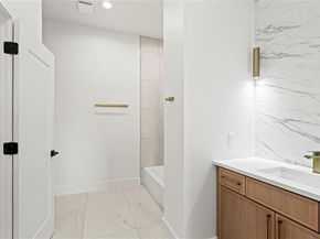 1902  Homeland Street , Dallas Texas 75212