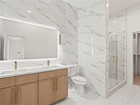 1902  Homeland Street , Dallas Texas 75212