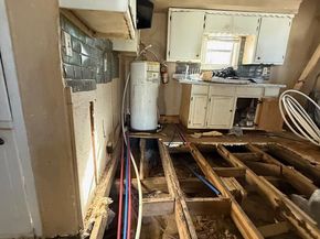 5122  Fitzhugh Avenue , Fort Worth Texas 76105