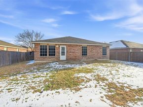 8118  York Beach Place , Arlington Texas 76002