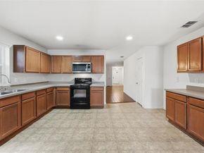 8118  York Beach Place , Arlington Texas 76002