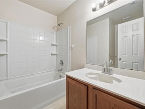 8118  York Beach Place , Arlington Texas 76002