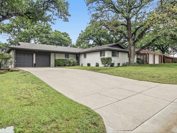 6425  Brentwood Drive , Fort Worth Texas 76112