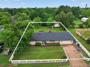 720  Alsue Street , Fort Worth Texas 76140