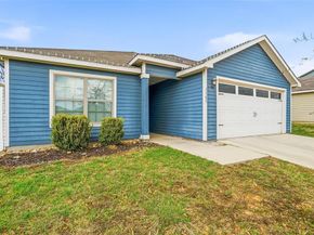 1305  Eagle Lake Drive , Azle Texas 76020