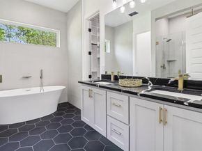 3513  Nomas Street , Dallas Texas 75212