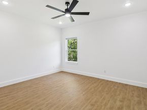 3513  Nomas Street , Dallas Texas 75212