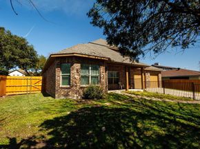 924  Via Barcelona  , Mesquite Texas 75150