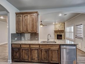 924  Via Barcelona  , Mesquite Texas 75150