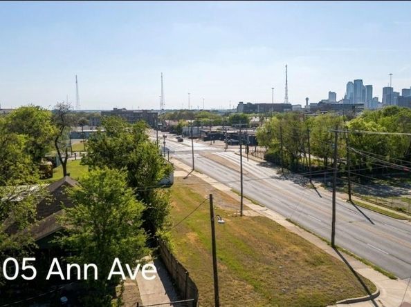 905  Ann Avenue , Dallas Texas 75223