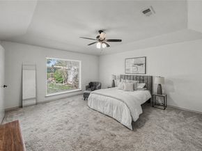 2415  Lakeview Circle , Arlington Texas 76013