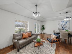 2415  Lakeview Circle , Arlington Texas 76013