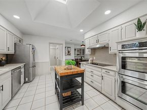 2415  Lakeview Circle , Arlington Texas 76013