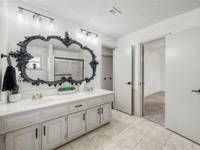 2415  Lakeview Circle , Arlington Texas 76013