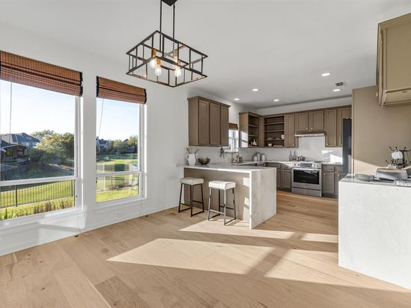 2636  Brookside Drive , Irving Texas 75063