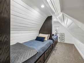 1011 N Clinton Avenue , Dallas Texas 75208