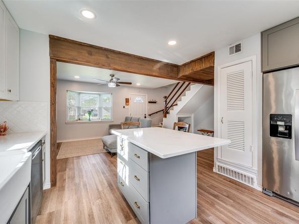 2924 W 11th Street , Irving Texas 75060