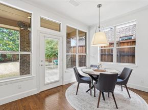 2252  Forest Hollow Park , Dallas Texas 75228