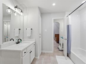 2252  Forest Hollow Park , Dallas Texas 75228