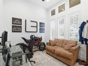 2252  Forest Hollow Park , Dallas Texas 75228
