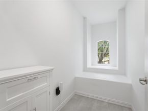 2252  Forest Hollow Park , Dallas Texas 75228