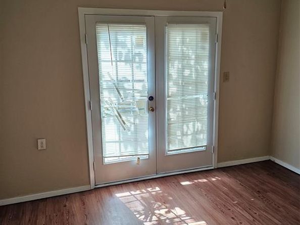 9605  Walnut Street  12102, Dallas Texas 75243